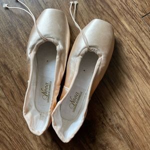Grishko Nova Pointe Shoes Size 7 XXX